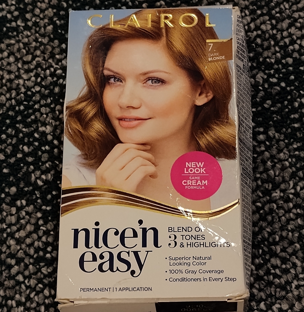 NWT! Clairol Hair Color (Dark Blonde)